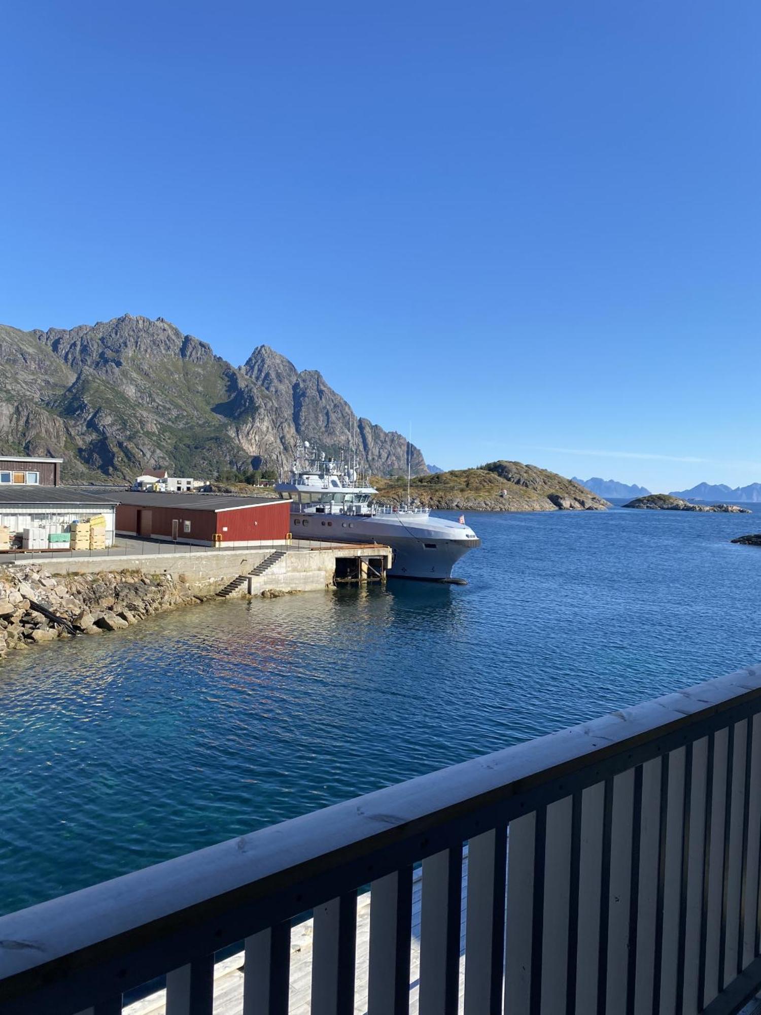 Ny Leilighet I Henningsvaer! Exterior foto